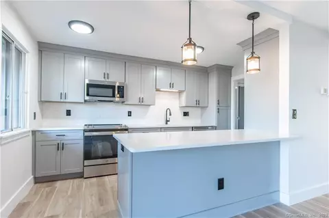 38 Heritage Vlg #A, Southbury, CT 06488