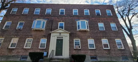 10 Ordnance Ct #1, Bridgeport, CT 06607
