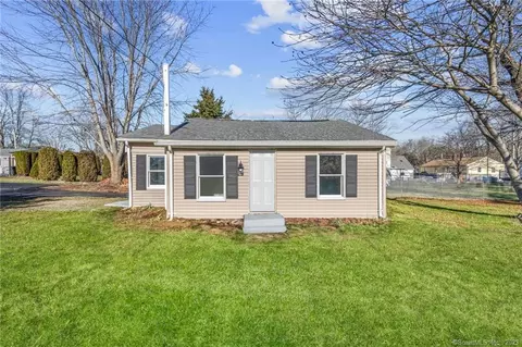 15 Austin Ave, East Haven, CT 06512