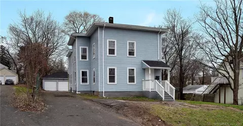 77 Chestnut St, Middletown, CT 06457