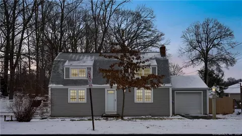 98 Heather Ln, Berlin, CT 06037