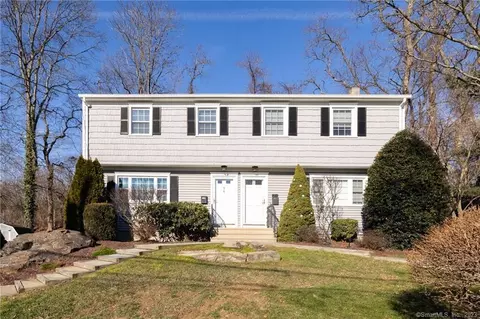 96 Rodgers Rd #96, Fairfield, CT 06824