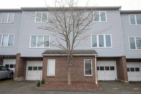 30 Sheila Ct #8, Bristol, CT 06010