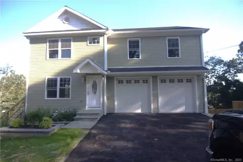 377 Woodlawn Street Ext, Bridgeport, CT 06606