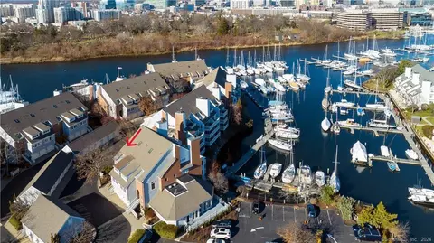 123 Harbor Dr #101, Stamford, CT 06902