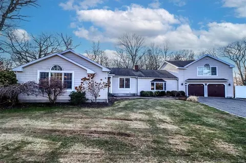 10 Fox Den Rd, Danbury, CT 06811
