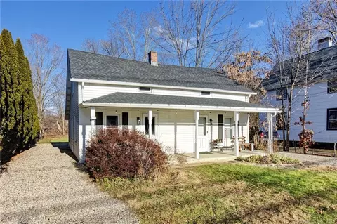 25 Maple St, Kent, CT 06757