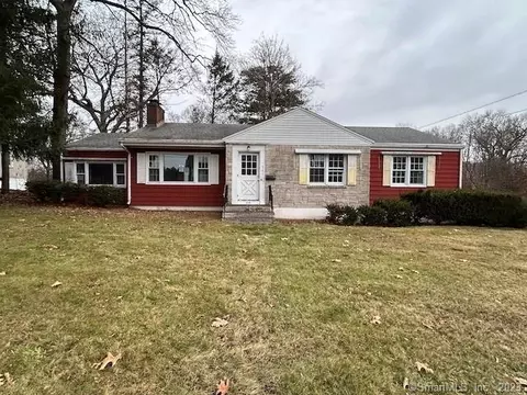 345 Woodland St, Manchester, CT 06042