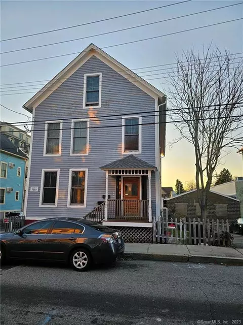 6 Coit St #3, New London, CT 06320