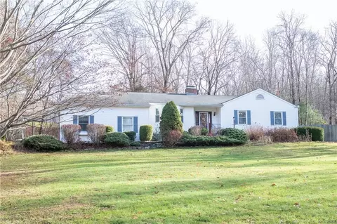 16 Western View Rd, New Milford, CT 06776