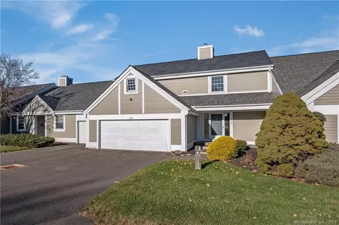 279 Legend Hill Rd #279, Madison, CT 06443