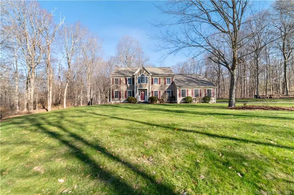 49 Fawn Ridge Ct, Southbury, CT 06488 40 Photos Movoto