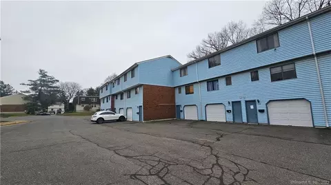 523 Blackstone Vlg #523, Meriden, CT 06450