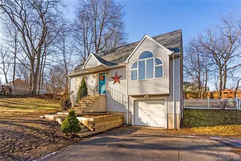 45 Jimmy Ln, Meriden, CT 06450