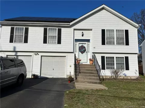 31 Kilborn St, West Haven, CT 06516