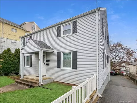 17 Cabot St, New Britain, CT 06053