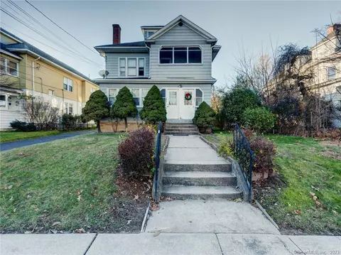 267 Grandview Ter, Hartford, CT 06114