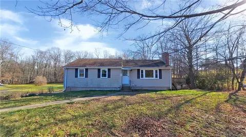 108 Coles Rd, Cromwell, CT 06416