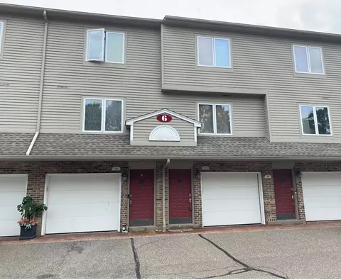 882 N Colony Rd #36, Meriden, CT 06450