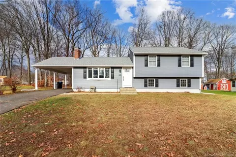 15 Beechwood Rd, Plainville, CT 06062