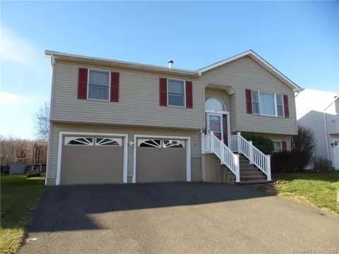 45 Laurie Pl, Waterbury, CT 06704