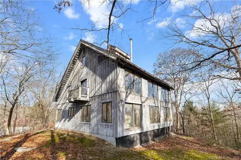 686 Hill Rd, Harwinton, CT 06791