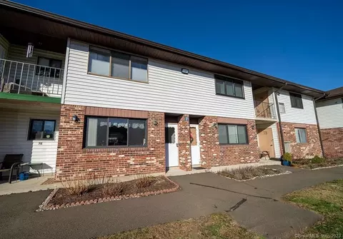 55 Thompson St #7F, East Haven, CT 06513
