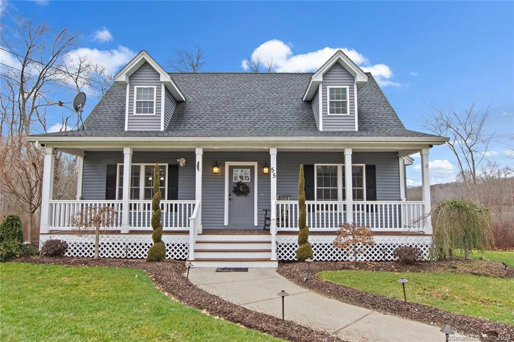 55 Lake Of Isles Dr
