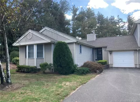1301 Meadowview Dr #1301, East Windsor, CT 06088