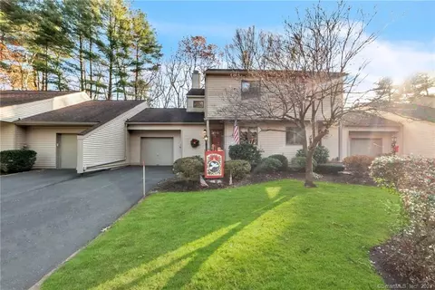 102 The Laurels #102, Enfield, CT 06082