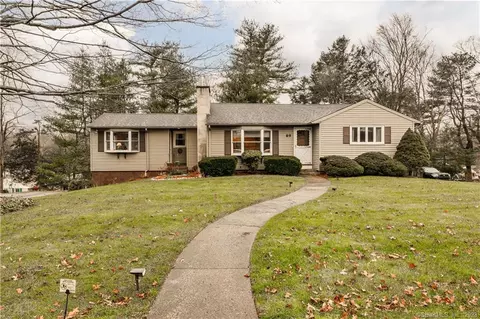 89 Warren St, Cheshire, CT 06410
