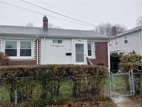 53 Baird Ct, Stratford, CT 06614
