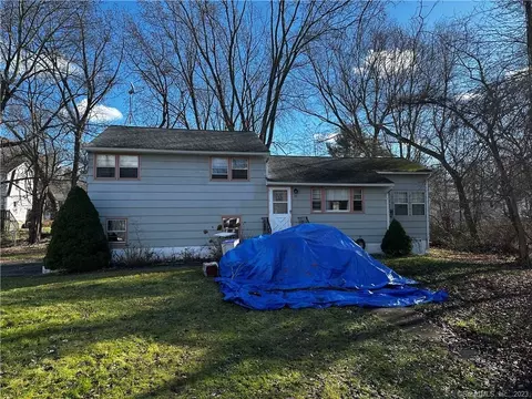 65 Humbert St, East Haven, CT 06513