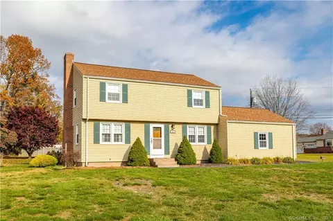 27 Hunter St, Manchester, CT 06040