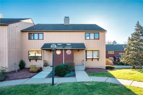 110 Skyview Dr #110, Cromwell, CT 06416