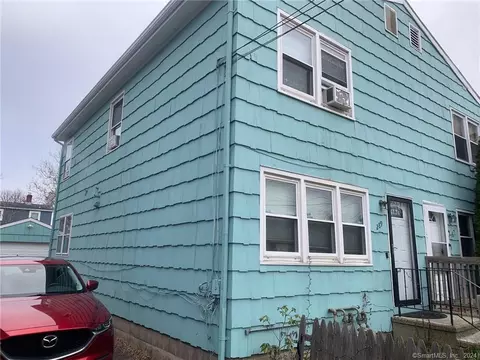 289 Roosevelt Ave, Stratford, CT 06615