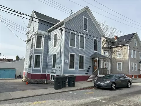 6 Coit St #1, New London, CT 06320