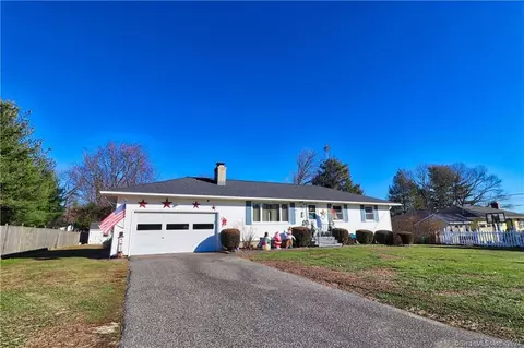27 Canfield Rd, Seymour, CT 06483