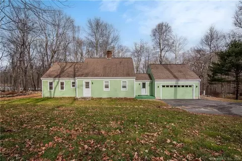 109 Town Woods Rd, Lyme, CT 06371