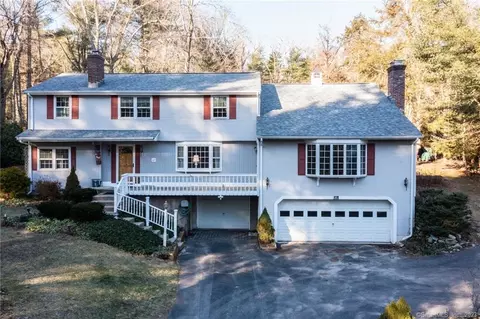621 Shenipsit Lake Rd, Tolland, CT 06084