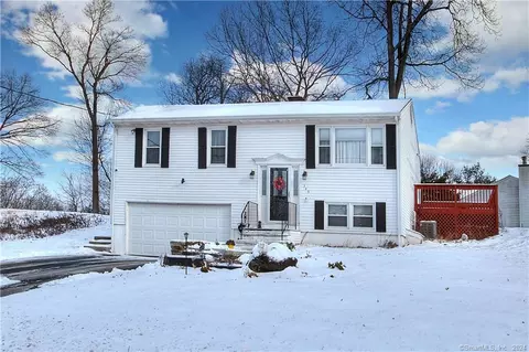 349 Strong St, East Haven, CT 06512