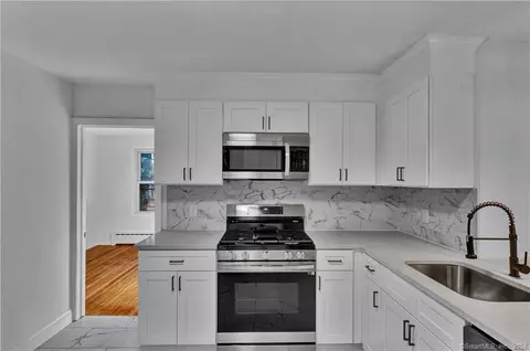 11 Frederick St, Killingly, CT 06239