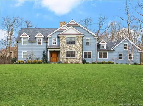 71 Bowman Dr, Greenwich, CT 06831