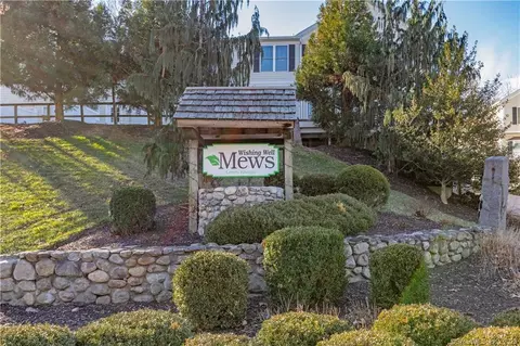 20 Wishing Well Ln #20, New Milford, CT 06776