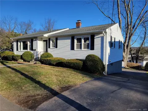 153 New Haven Ave, Waterbury, CT 06708