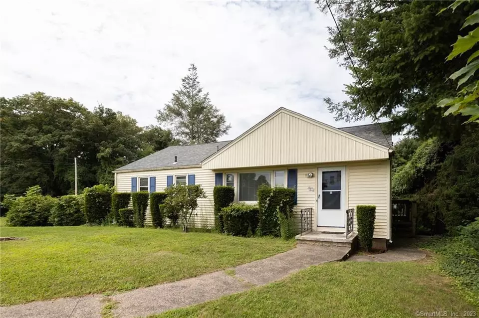 440 Evergreen Ave, Hamden, CT 06518 29 Photos Movoto