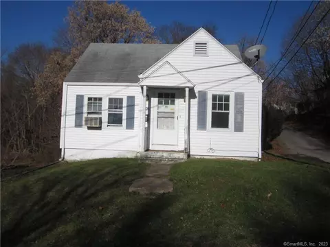 200 Whipple Ave, Norwich, CT 06360