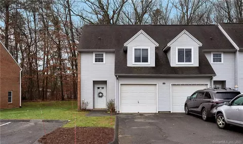 190 Tomlinson Ave #16F, Plainville, CT 06062