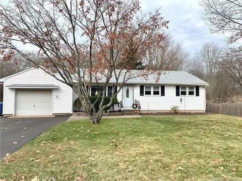 82 Old Turnpike Rd, Southington, CT 06489