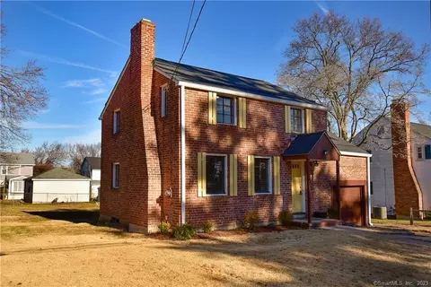 40 Belcher Rd, Wethersfield, CT 06109